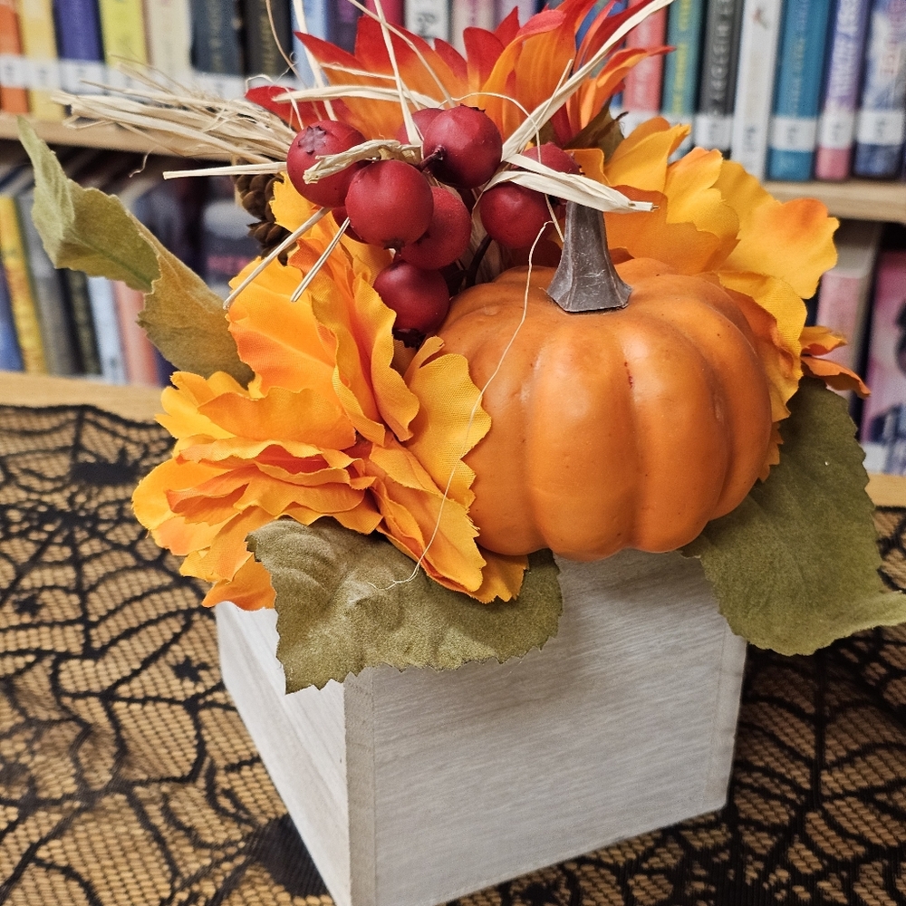 Fall Flower Pumpkin Arrangement, Autumn Farmhouse Decor, Dining Centerpiece